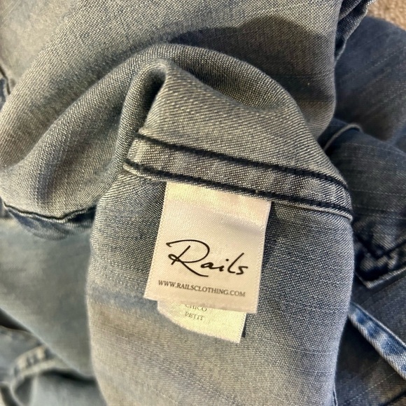 πβRailsβ Maverick Dark Vintage Wash Shacket w/ Hidden Button Front Size Sπ - Picture 10 of 15